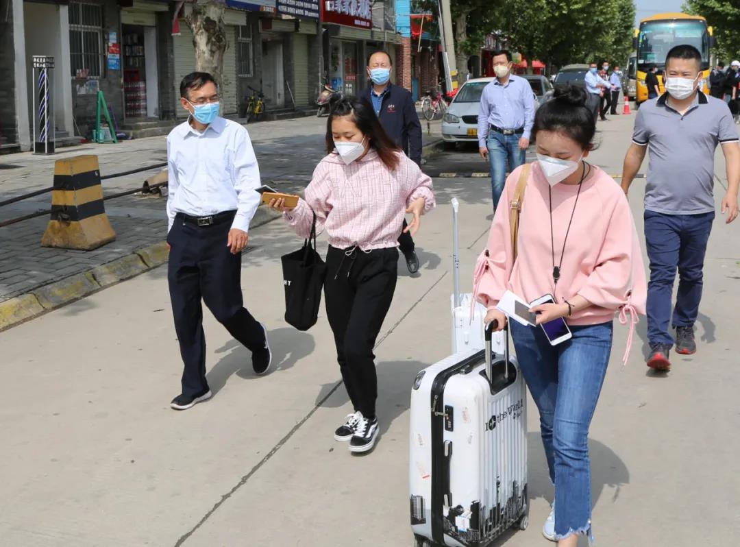返校第一天 | 初夏的校園 終于等到你！