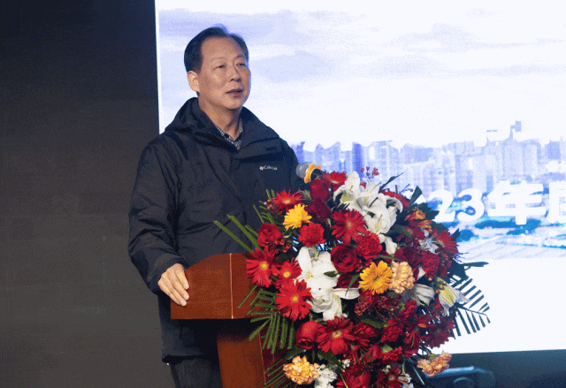 擊鼓催征啟新程，接續(xù)奮斗謀發(fā)展！深圳瑞豐科技集團(tuán)年度工作會(huì)議暨新春團(tuán)拜會(huì)圓滿召開