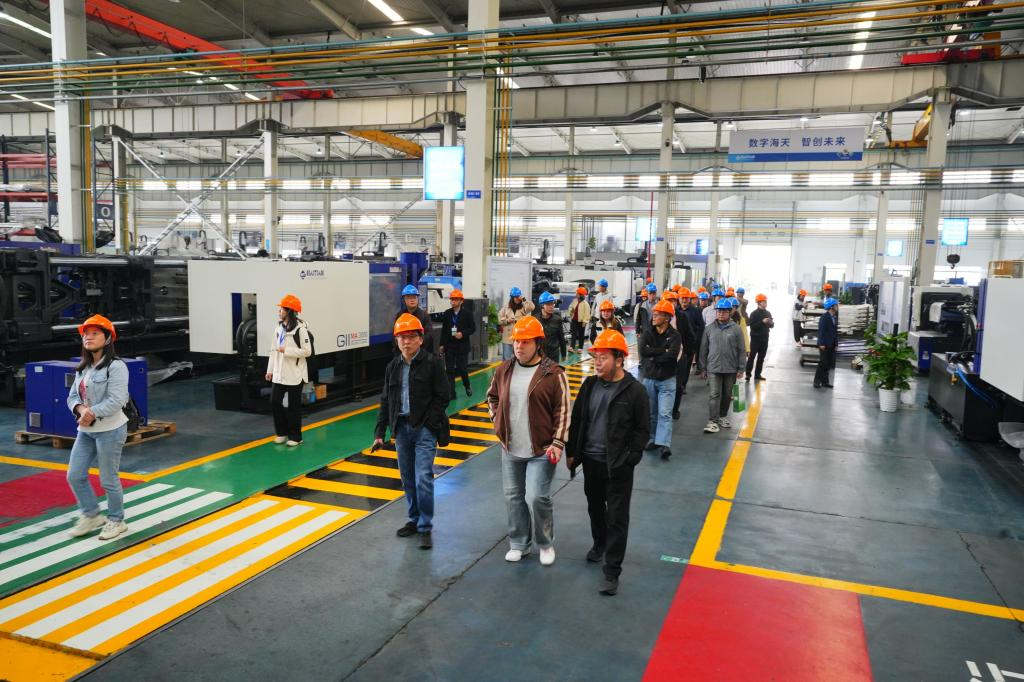 初心如磐育英才 砥礪前行譜新篇 《陜西日報》報道西安明德理工學院高質量跨越式發(fā)展之路