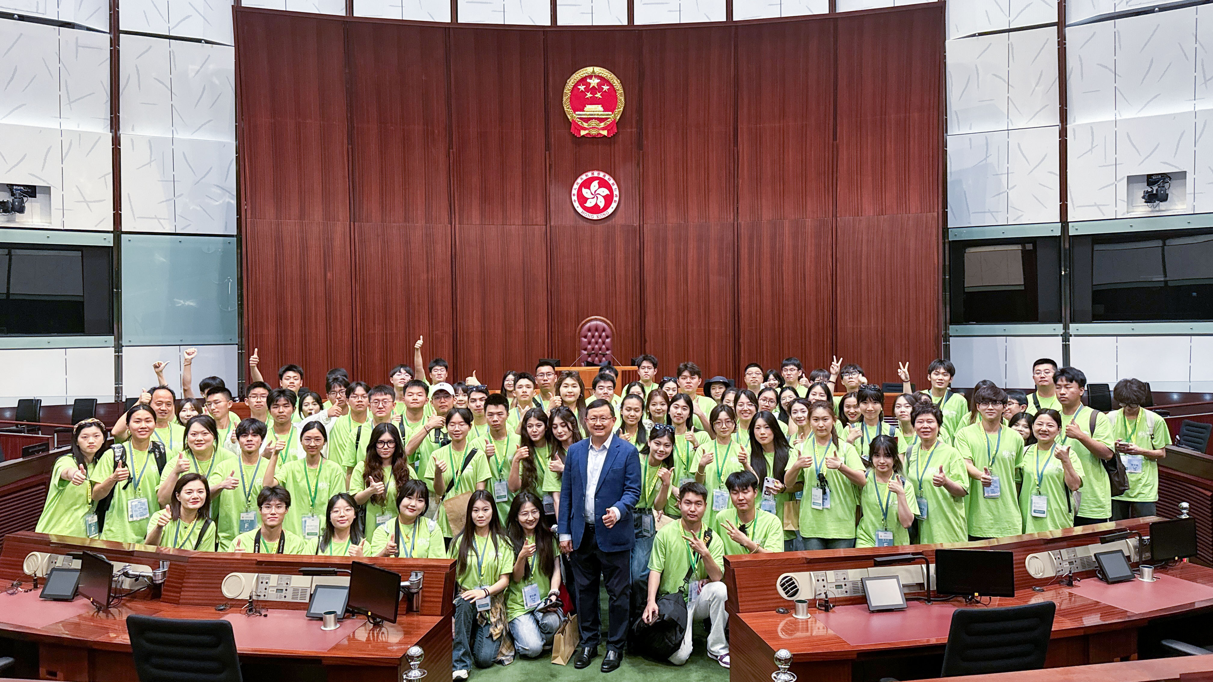 以青春之光 筑家國(guó)夢(mèng)想 集團(tuán)兩校師生代表赴香港參加2025青年夢(mèng)想家交流營(yíng)活動(dòng) 以青春之光 筑家國(guó)夢(mèng)想 集團(tuán)兩校師生代表赴香港參加2025青年夢(mèng)想家交流營(yíng)活動(dòng)